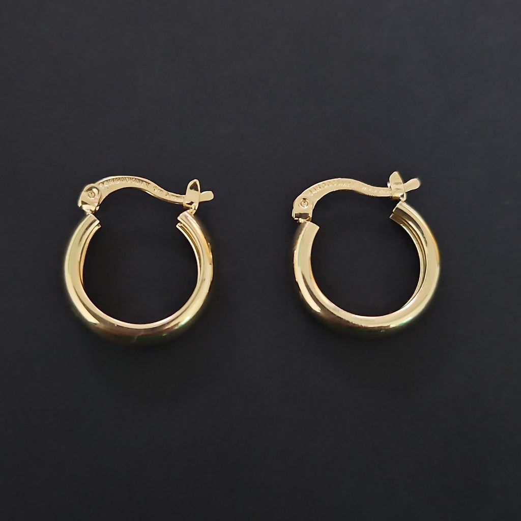 ARETES TEJIDO ARRACADAS LISAS 14K 2.2 GR (NUEVO)