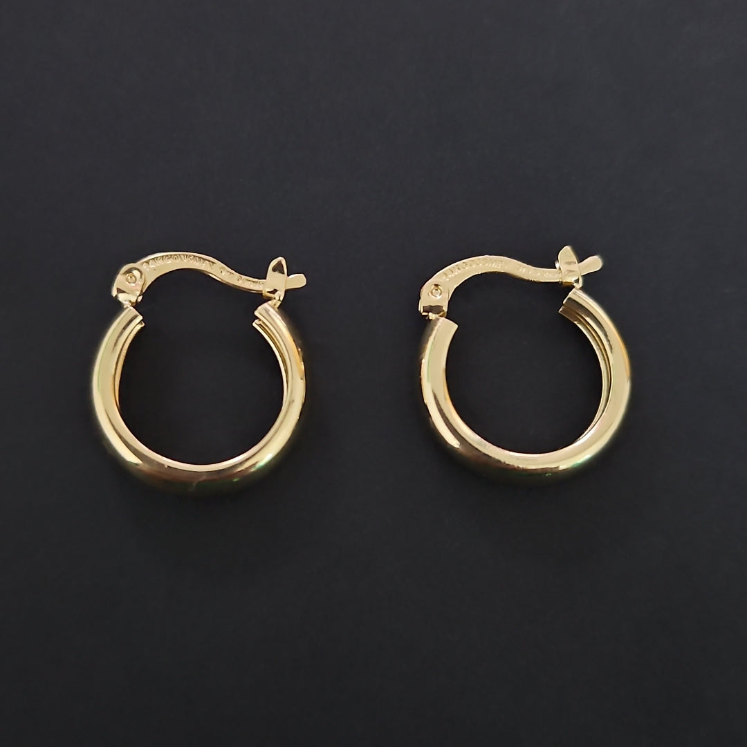 ARETES TEJIDO ARRACADAS LISAS 14K 2.2 GR (NUEVO)