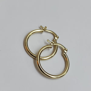 ARETES TEJIDO ARRACADAS LISAS 14K 1.2 GR (NUEVO)