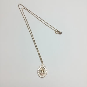 CADENA, DIJE ORO 10 K 2 GRMS (SEMINUEVO)