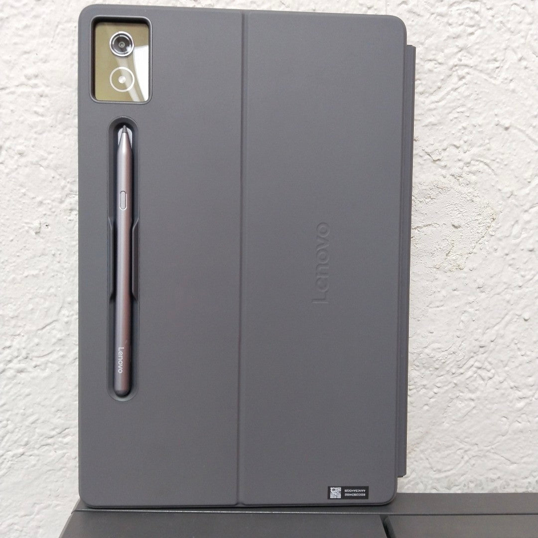 TABLETA LENOVO TAB PRO TB373FU (2025) 256 GB 8 GB RAM (SEMINUEVO)
