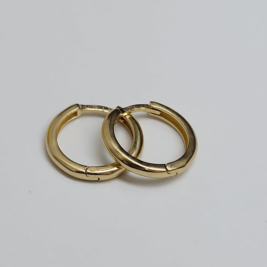 ARETES HUGGIES LISAS 14K 1.6 GR (NUEVO)