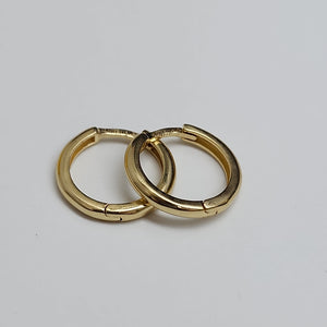 ARETES HUGGIES LISAS 14K 1.6 GR (NUEVO)