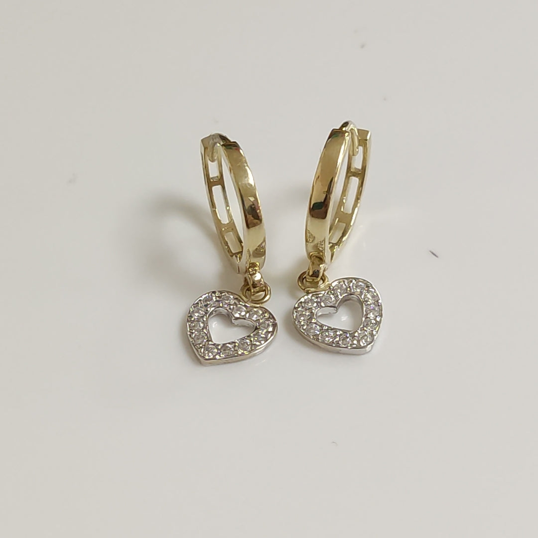 ARETES HUGGIES CON DIJE CORAZON Y CIRCONIAS 14K 2 GR (NUEVO)