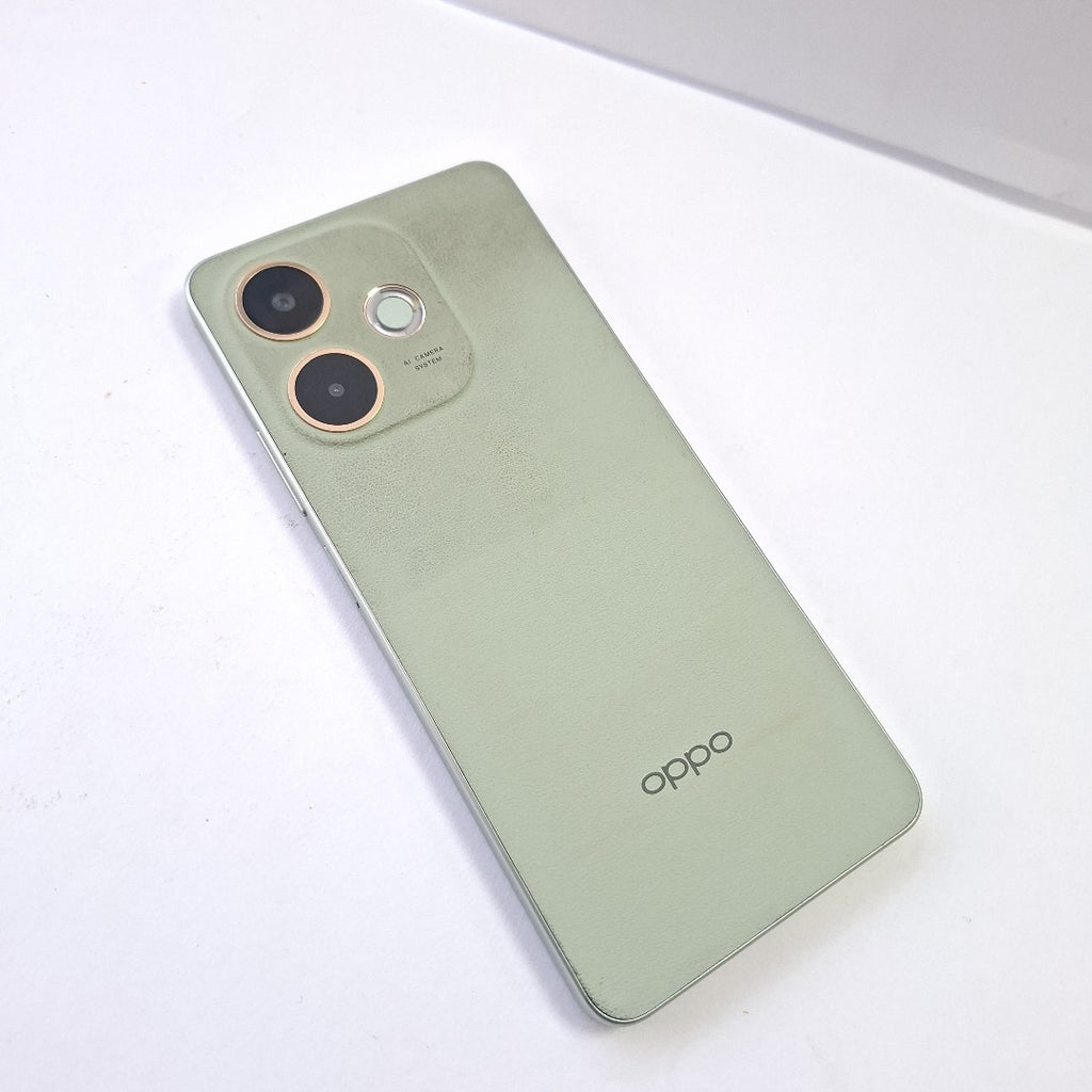 CELULAR OPPO A5 PRO CPH2711 (2025) 256 GB 8 GB RAM (SEMINUEVO)