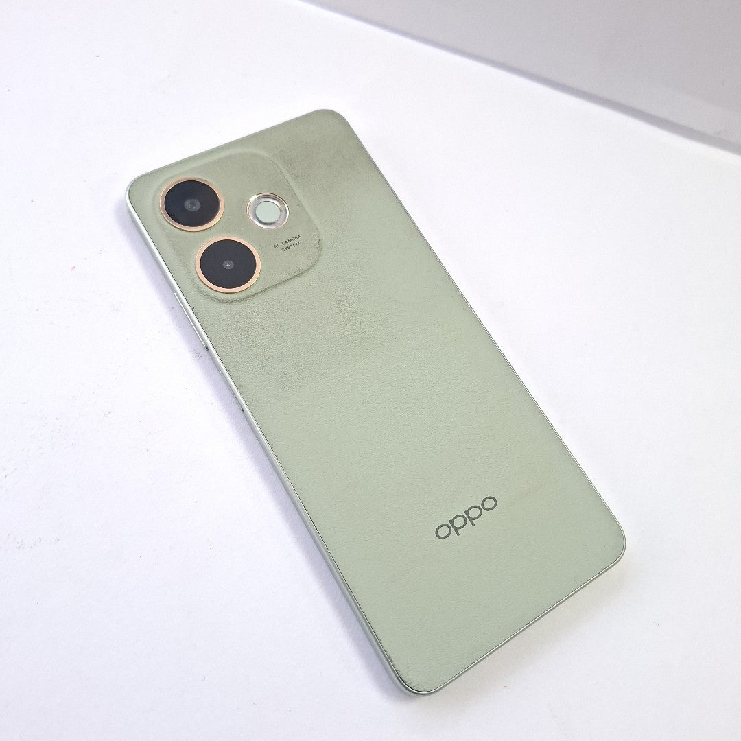CELULAR OPPO A5 PRO CPH2711 (2025) 256 GB 8 GB RAM (SEMINUEVO)