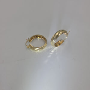 ARETES ARRACADAS LABRADAS 10K 2.8 GR (NUEVO)