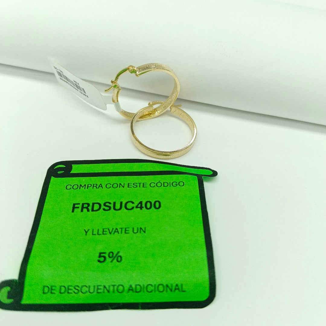 ARETES ARRACADAS TROQUELADA 14K 2.7 GR (NUEVO)