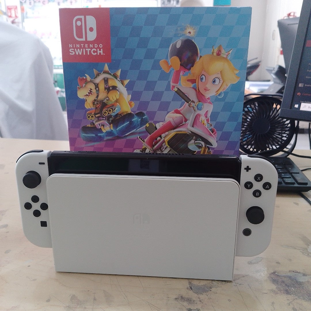 CONSOLA DE VIDEOJUEGO NINTENDO SWITCH OLED 64 GB (SEMINUEVO)