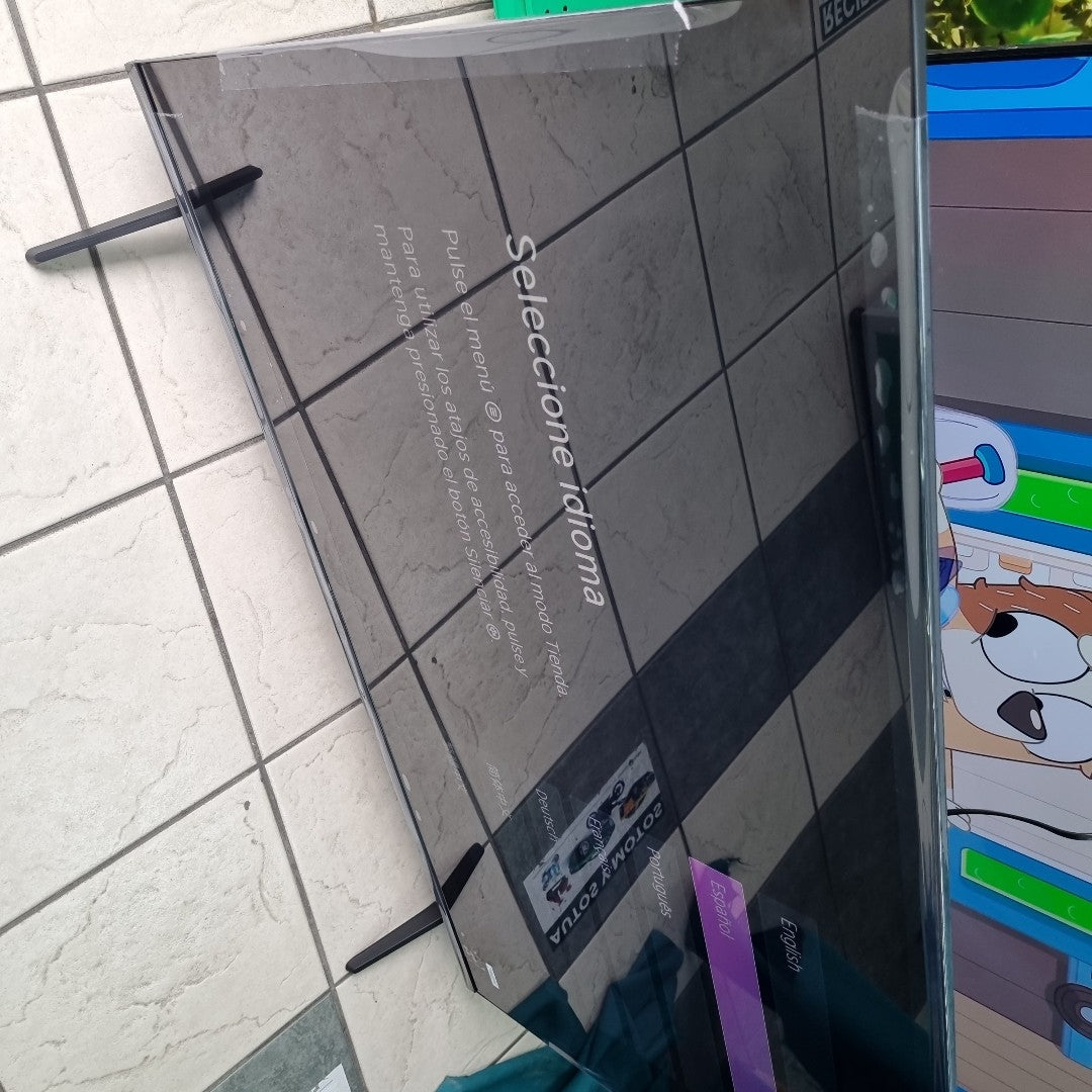 PANTALLA HISENSE 50A65NV (2026) 50" LED 4K (SEMINUEVO)
