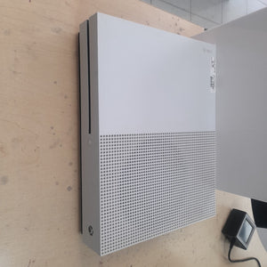 CONSOLA DE VIDEOJUEGO MICROSOFT XBOX ONE S 1 TB (SEMINUEVO)