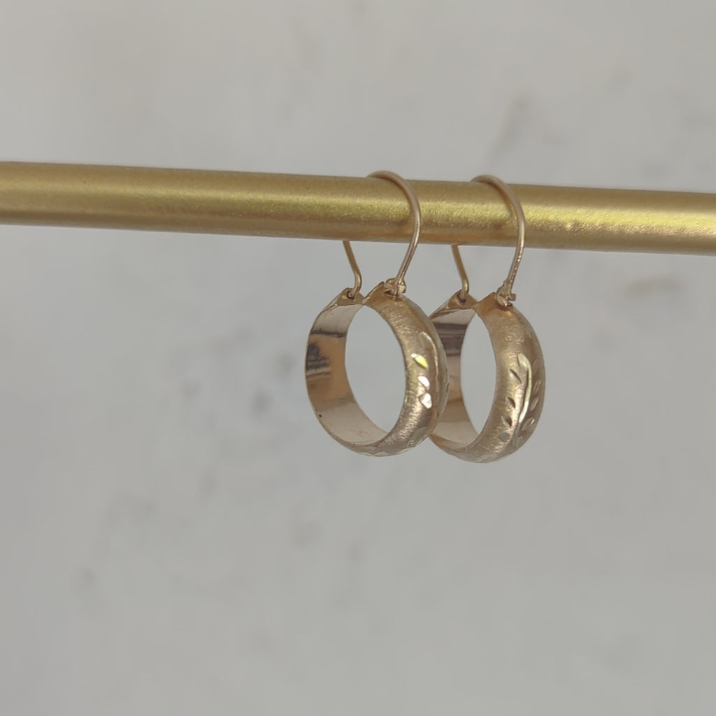ARRACADAS PAR ORO 10 K 1.2 GRMS (SEMINUEVO)