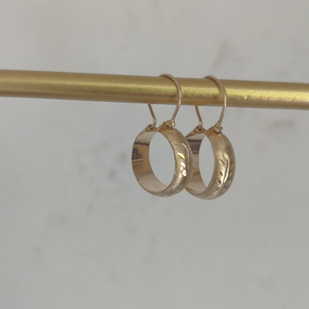 ARRACADAS PAR ORO 10 K 1.2 GRMS (SEMINUEVO)