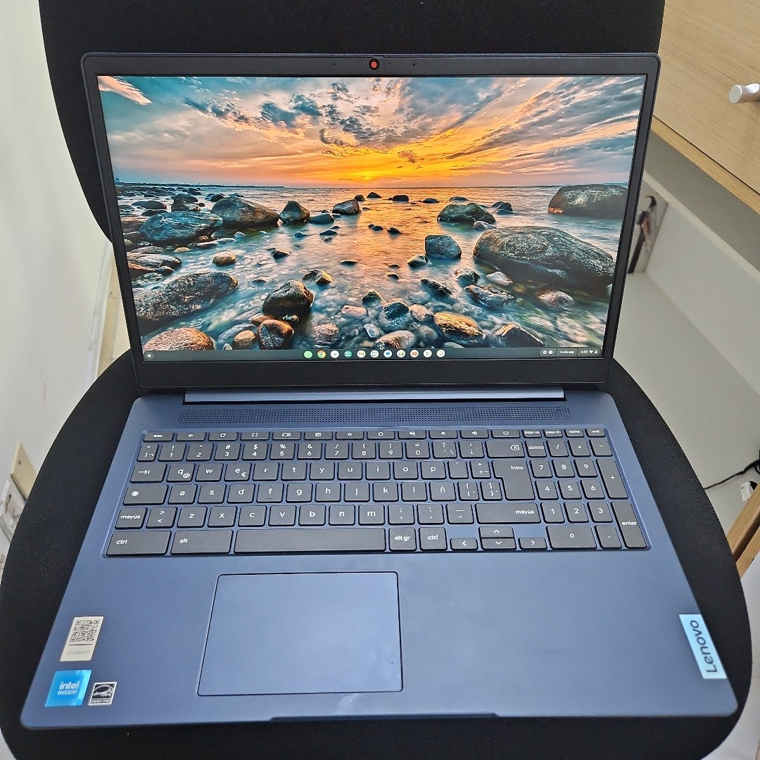 LAPTOP LENOVO IDEAPAD 3 15IJL6 (2025) 128 GB SSD 8 GB RAM (SEMINUEVO)