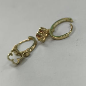 ARETES ARRACADAS CON DIJE 14K 2.4 GR (NUEVO)