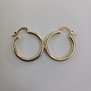 ARETES TEJIDO ARRACADAS LISAS HUECAS 14K 2.1 GR (NUEVO)