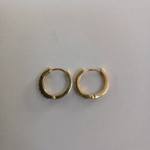 ARETES HUGGIES C CIRCONIAS 14K 1.7 GR (NUEVO)