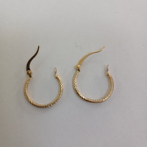 ARETES ARRACADAS 14K 1 GR (NUEVO)