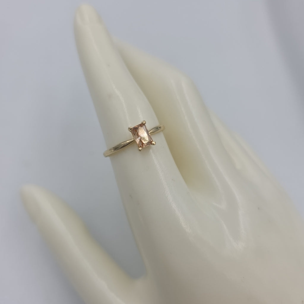 ANILLOS TEJIDO ANILLITO C PIEDRA DE COLOR 14K 8 1.2 GR (NUEVO)