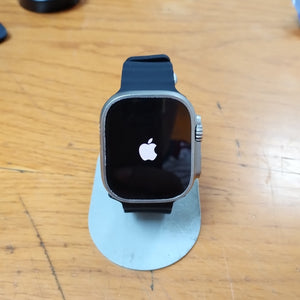 SMARTWATCH APPLE ULTRA TITANIO A2622 49 MM GPS + CELULAR (SEMINUEVO)