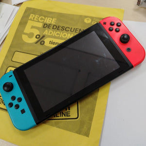 CONSOLA DE VIDEOJUEGO NINTENDO SWITCH 1.1 32 GB (SEMINUEVO)