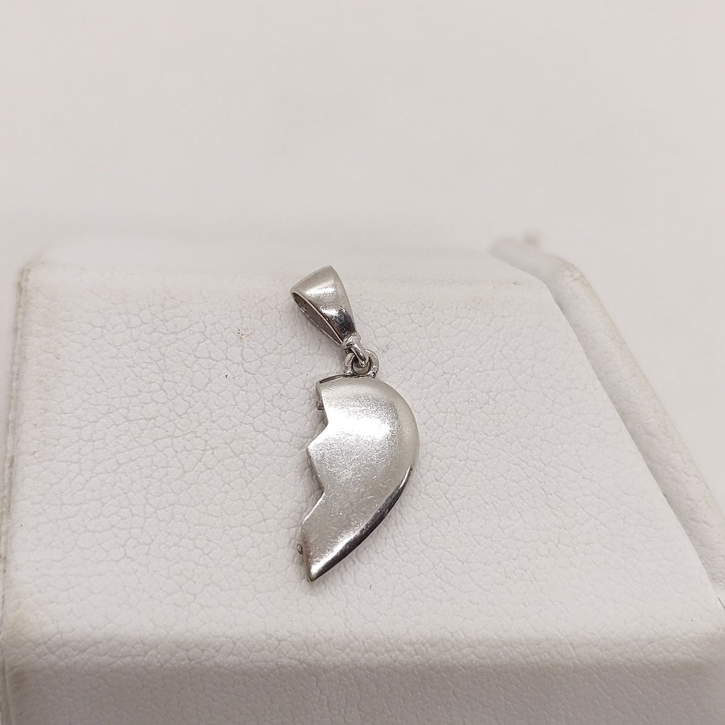DIJE ORO BLANCO 10 K 0,80 GRMS (SEMINUEVO)