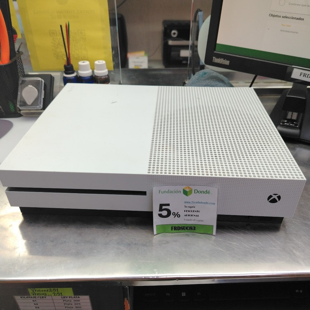 CONSOLA DE VIDEOJUEGO MICROSOFT XBOX ONE S 500 GB (SEMINUEVO)