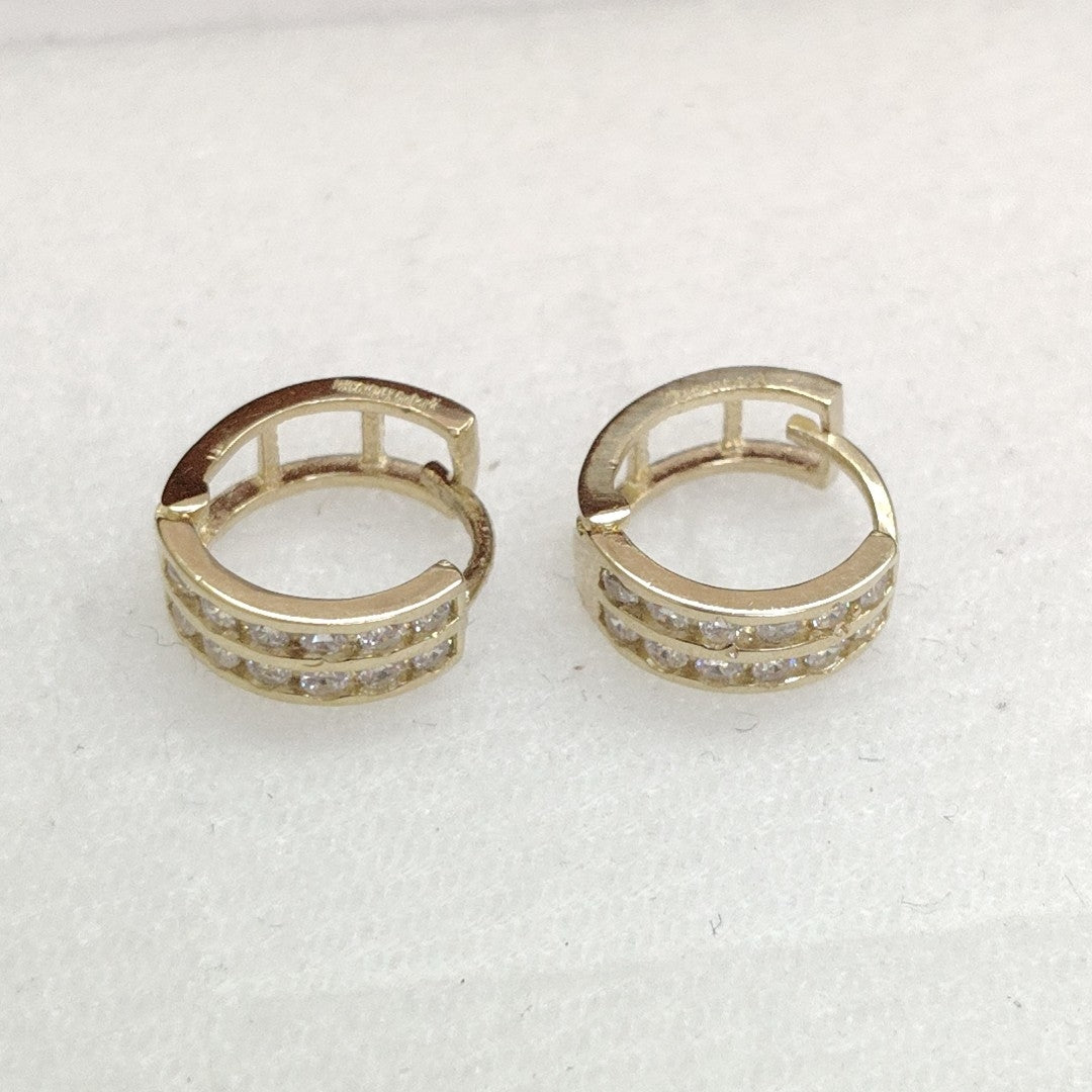 ARETES HUGGIES C CIRCONIAS 14K 1.7 GR (NUEVO)