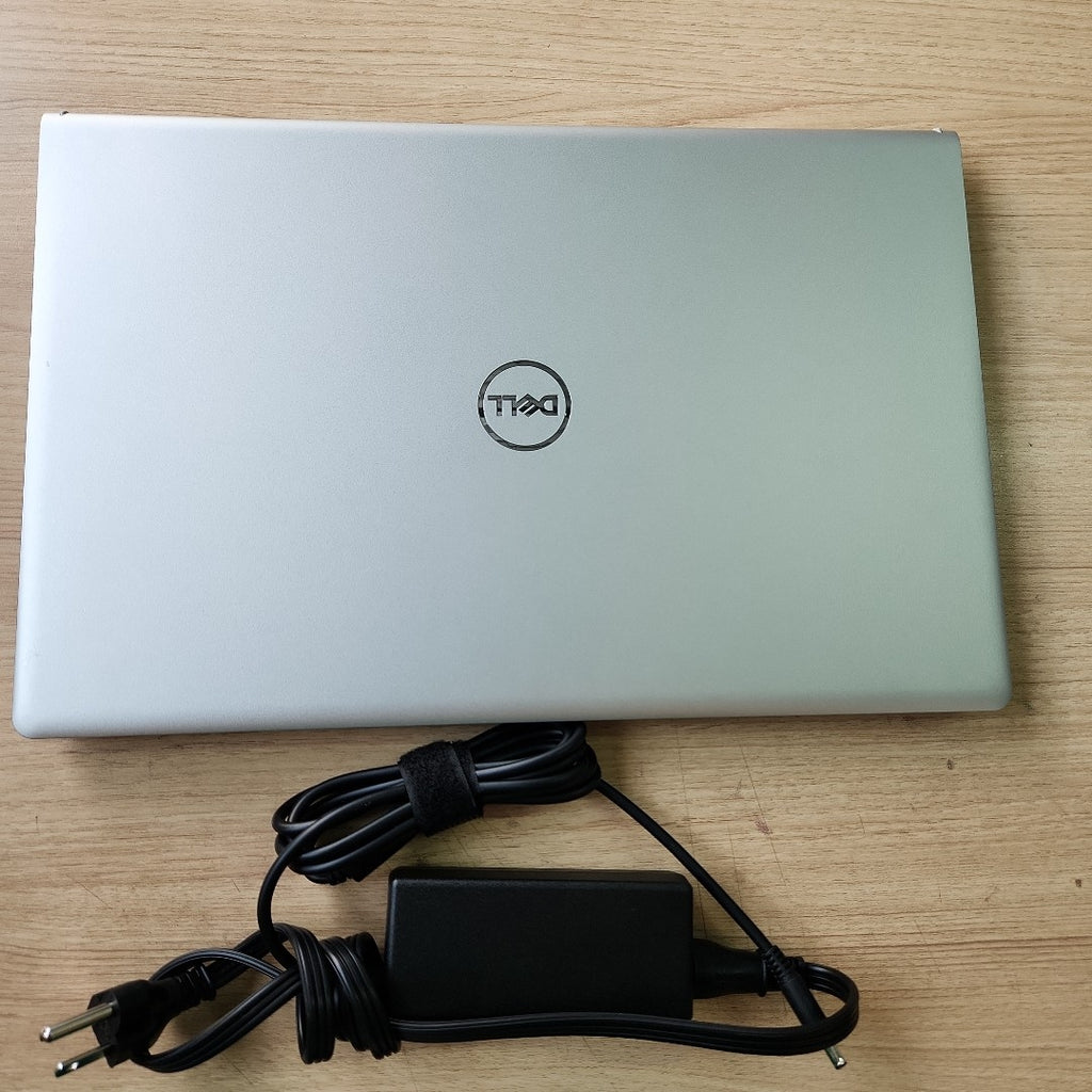 LAPTOP DELL PRO 15 ESSENTIAL PV15250  (2026) 512 GB SSD 16 GB RAM (SEMINUEVO)
