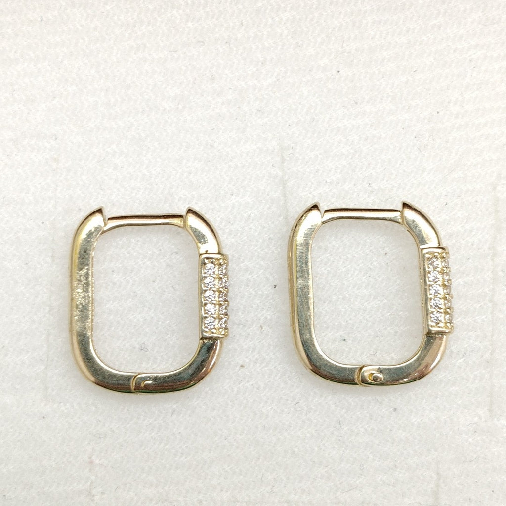 ARETES HUGGIES OVALADA C CIRCONIAS 14K 2.4 GR (NUEVO)