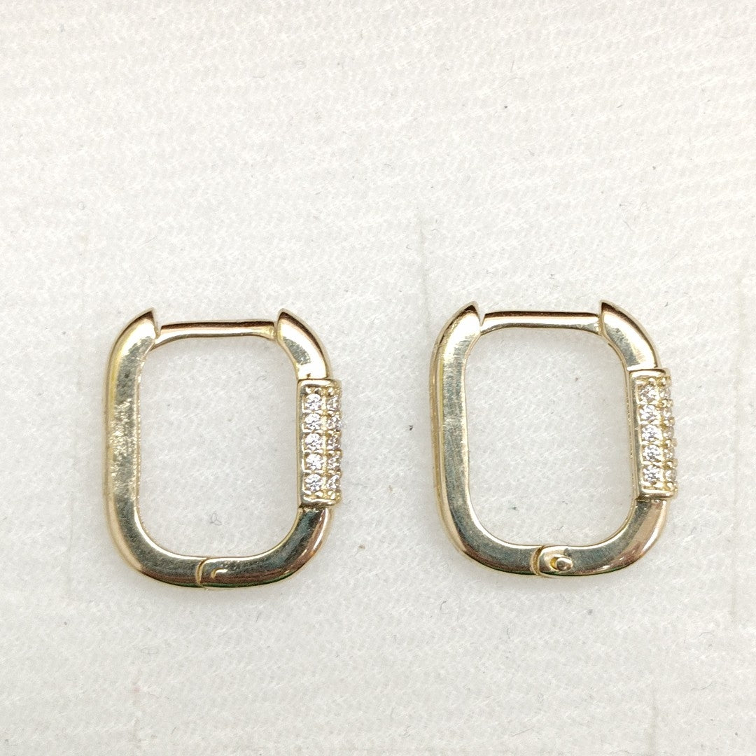 ARETES HUGGIES OVALADA C CIRCONIAS 14K 2.4 GR (NUEVO)