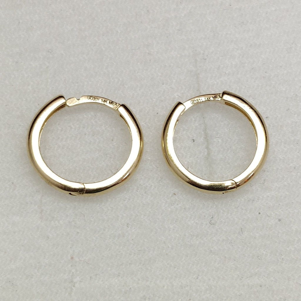 ARETES HUGGIES LISAS 14K 1.6 GR (NUEVO)