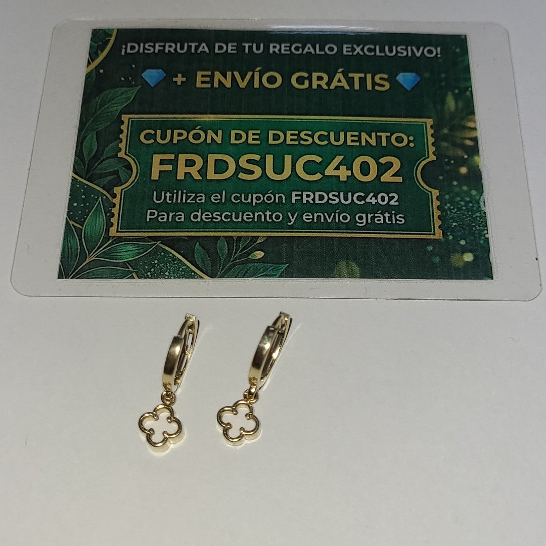ARETES ARRACADAS CON DIJE 14K 2.4 GR (NUEVO)