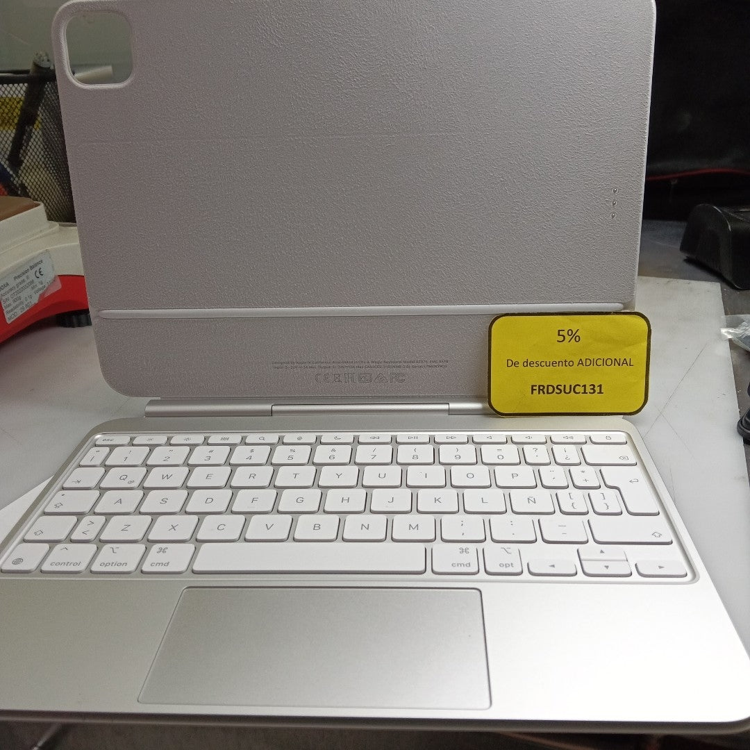 TECLADO INALAMBRICO APPLE MAGIC KEYBOARD A2975 RECARGABLE