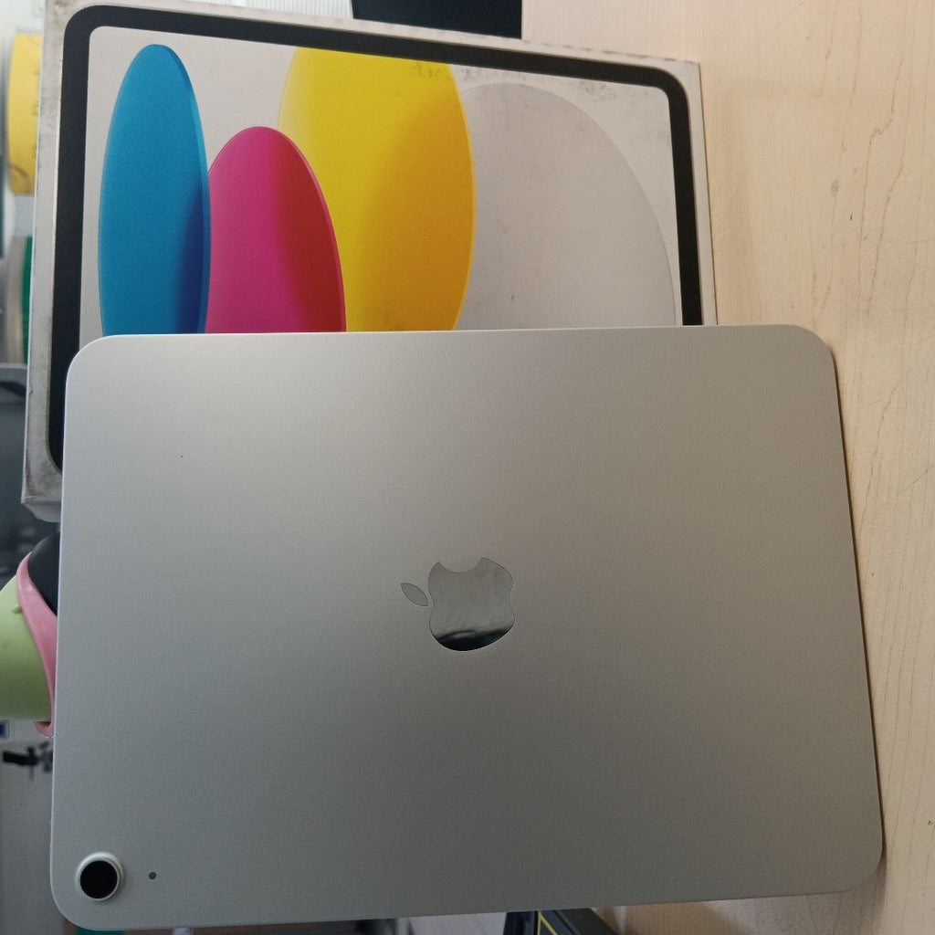 TABLETA APPLE IPAD A16 A3354 (2025) 128 GB 6 GB RAM (SEMINUEVO)