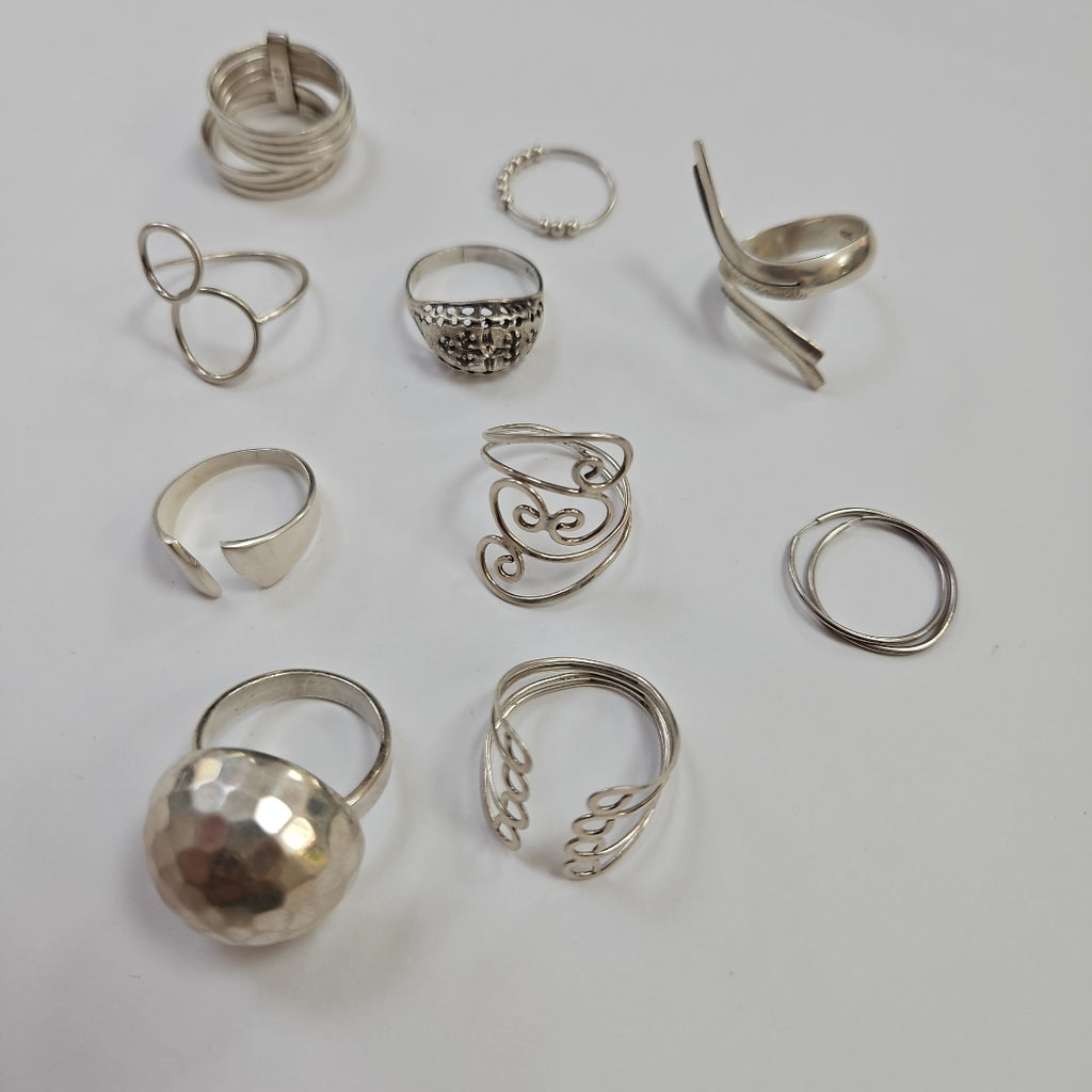 ANILLITO, ANILLO, ARRACADAS PAR PLATA 35.7 GRMS (SEMINUEVO)