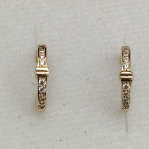 ARETES HUGGIES C CIRCONIA 14K 1.8 GR (NUEVO)
