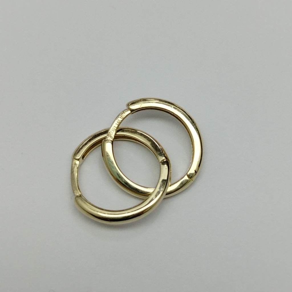 ARETES HUGGIES LISAS 14K 1.4 GR (NUEVO)