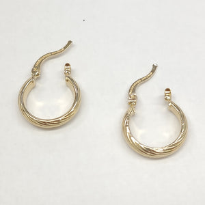 ARETES ARRACADA ASTRIADA 14K 1.7 GR (NUEVO)