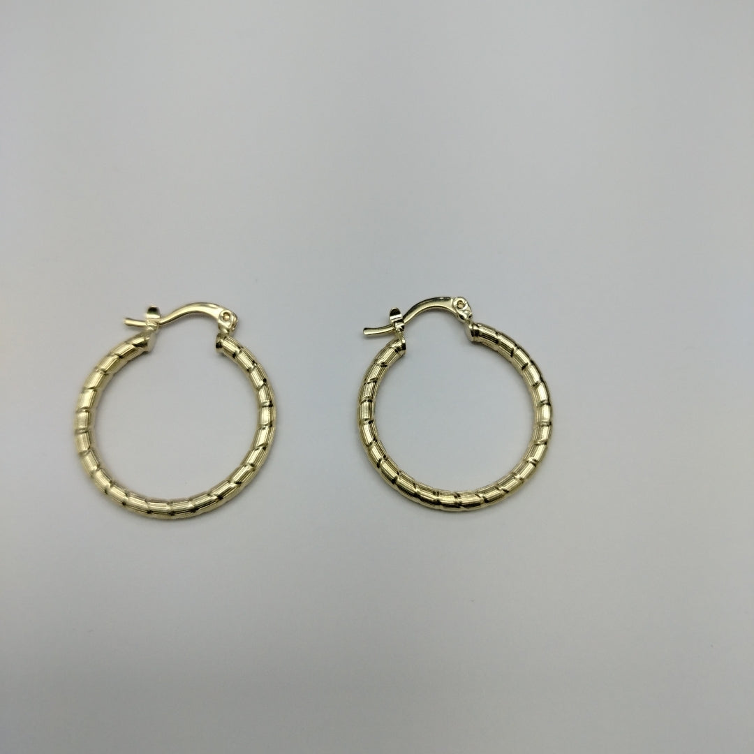 ARETES ARRACADAS LABRADAS 14K 3.3 GR (NUEVO)