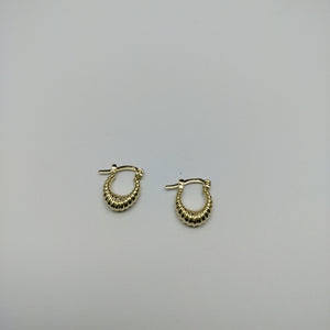 ARETES ARRACADA ESTRIADAS 14K 1.1 GR (NUEVO)