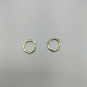 ARETES HUGGIES C CIRCONIA 14K 1.8 GR (NUEVO)