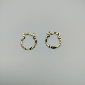 ARETES ARRACADAS ESTRIADAS 14K 1.4 GR (NUEVO)