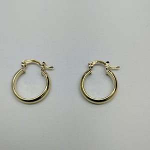 ARETES ARRACADA LISA 14K 1.6 GR (NUEVO)