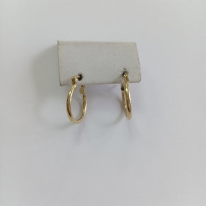 ARETES ARRACADAS ESTRIADAS 14K 1.4 GR (NUEVO)
