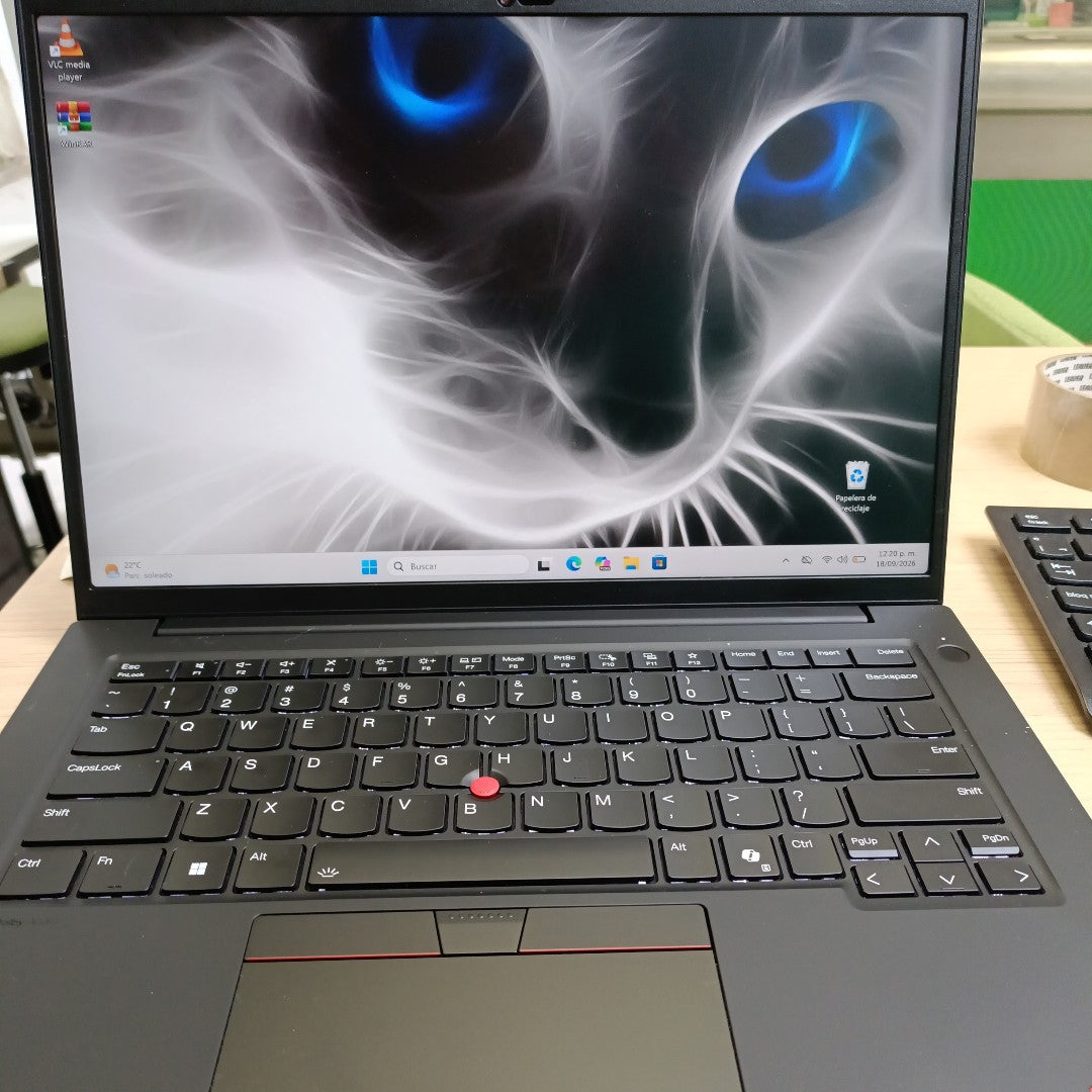 LAPTOP LENOVO THINKPAD P14S GEN 5 (2024) 1 TB SSD 32 GB RAM (SEMINUEVO)