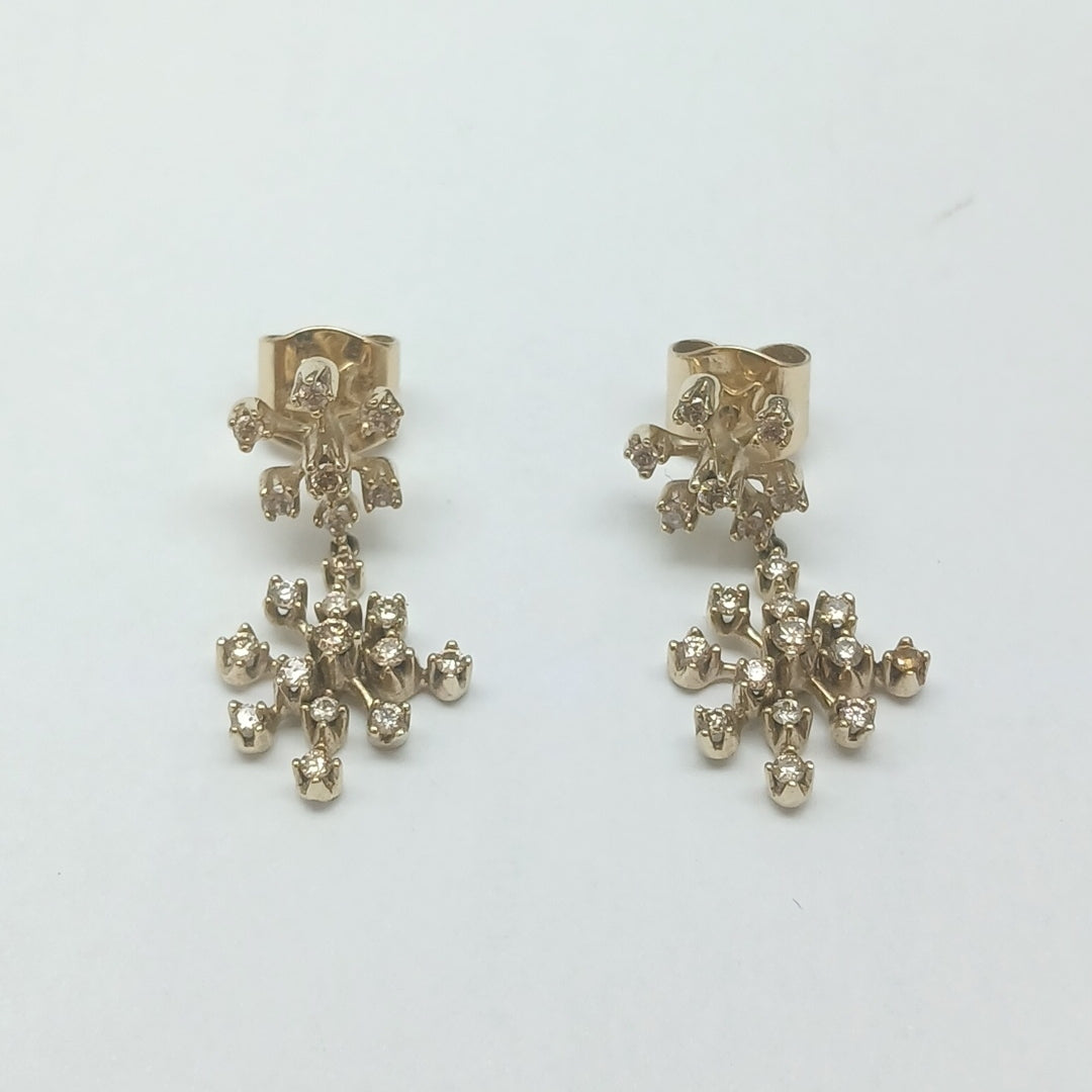 ARETES PAR ORO 18 K 5.6 GRMS (SEMINUEVO)