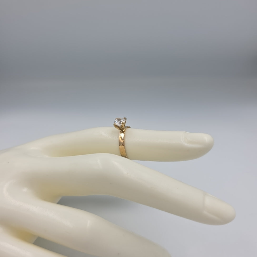 SOLITARIO ORO 14 K 1.3 GRMS (SEMINUEVO)