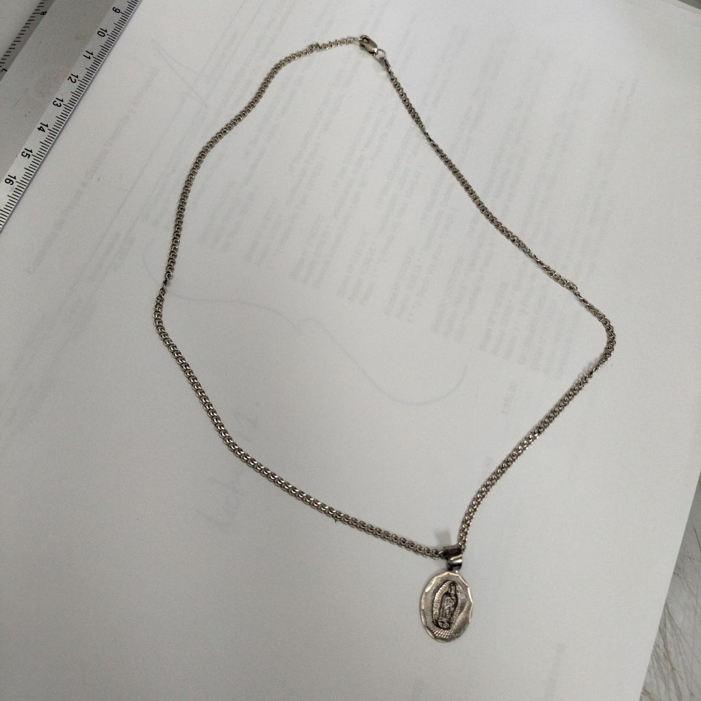 CADENA, MEDALLA RELIGIOSA PLATA 4.6 GRMS (SEMINUEVO)