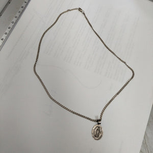 CADENA, MEDALLA RELIGIOSA PLATA 4.6 GRMS (SEMINUEVO)